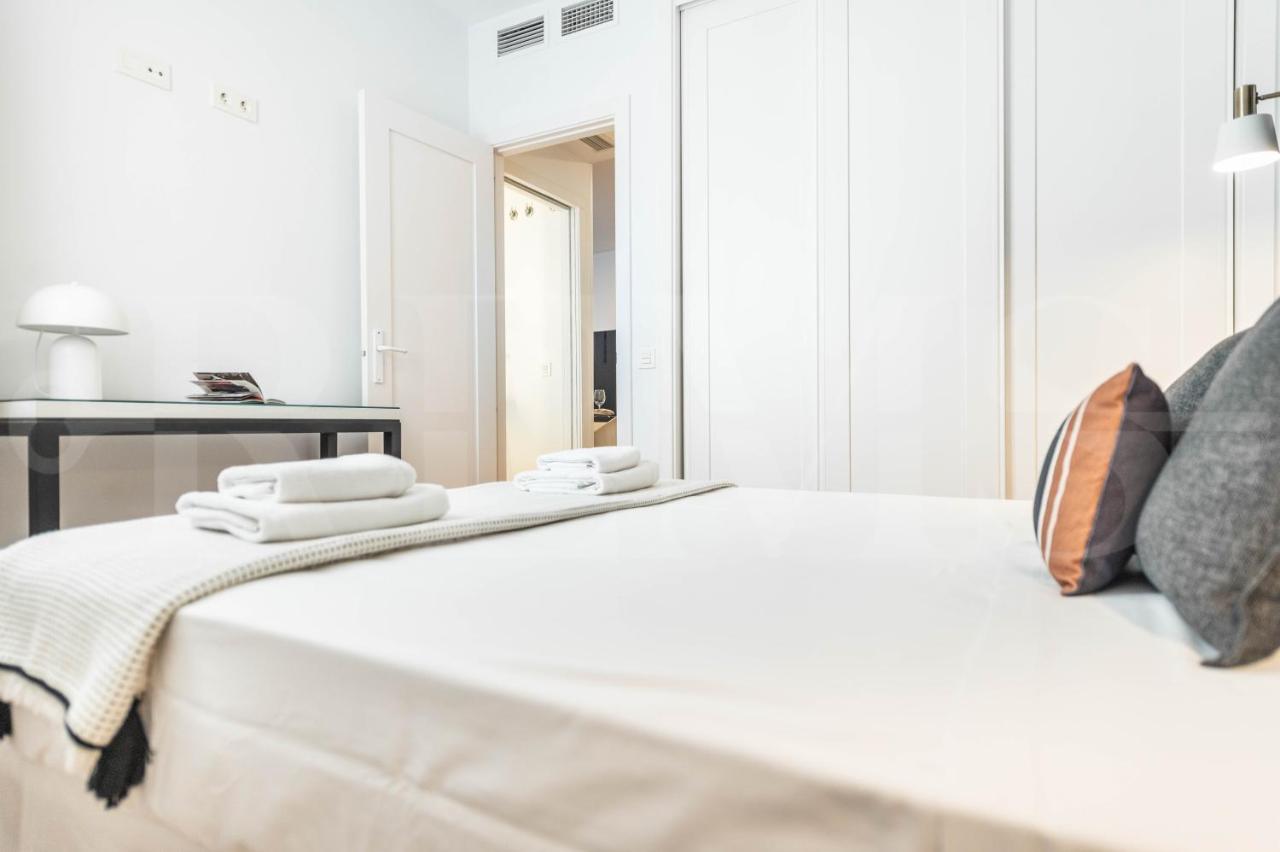 Appartement Inviting Duplex In Front Of Picasso Museum By Rems